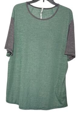 Lululemon Men’s Green Gray Color Block T-Shirt XL Athletic Comfort Breathable